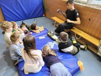 Uczniowie podczas warsztatów