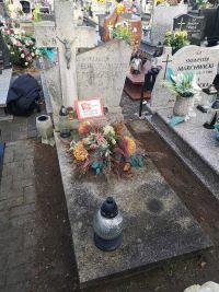 cmentarz i grób powstańca