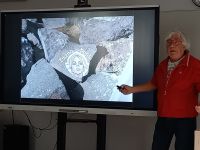 Wykładowca podczas prezentacji