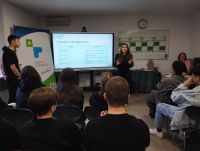 Uczniowie podczas warsztatów