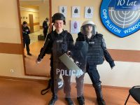 Przykładowy strój policjanta