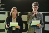 Uczeń i uczennica jako prowadzący akademię Tadeusze 2022
