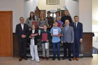 Uczestnicy konkursu i organizatorzy