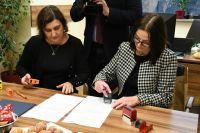 Podpisanie dokumentu o współpracy z PP przez p. Dyrektor