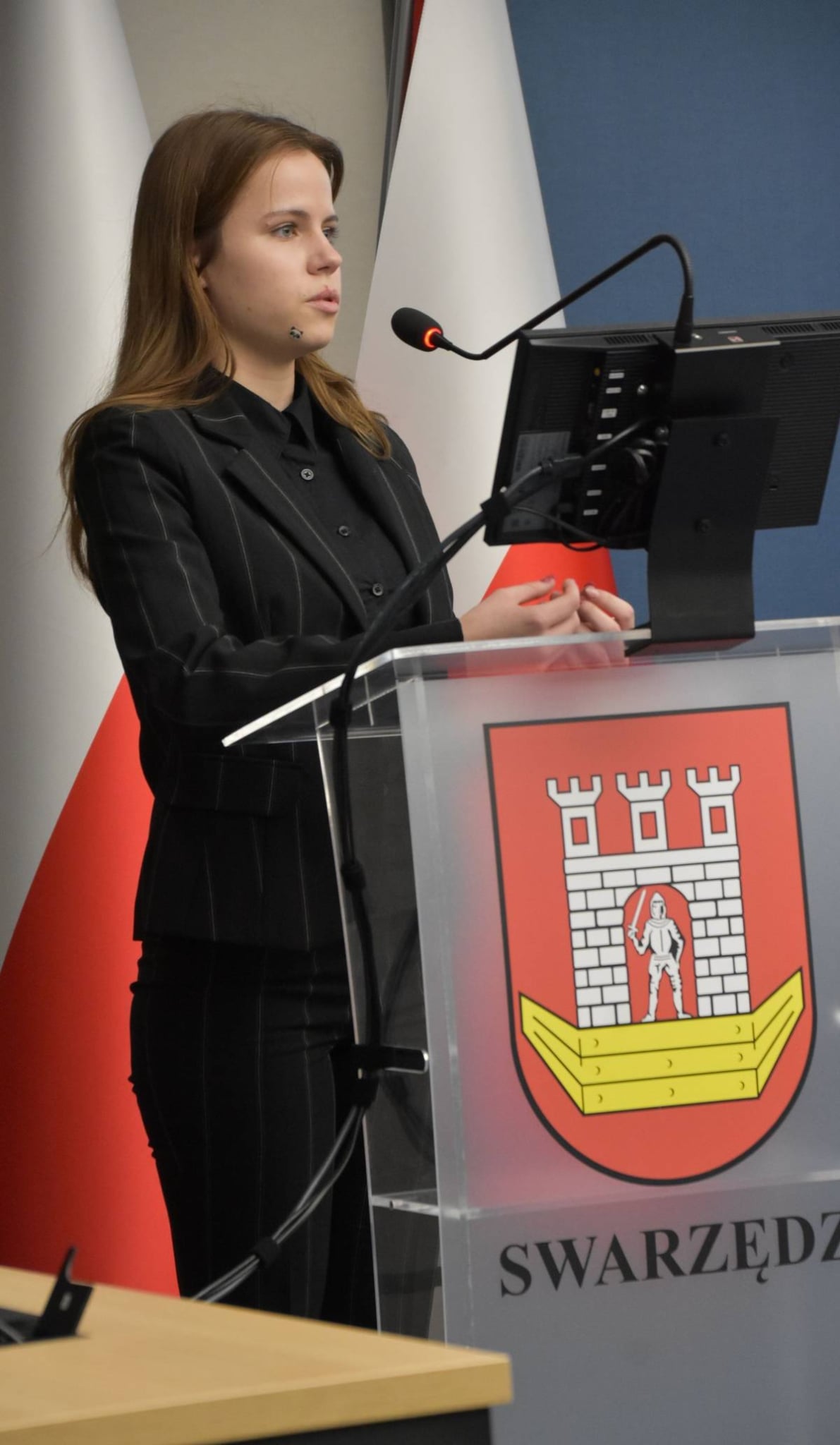 Helena Perek i Patryk Pawlak w prezydium MRM w Swarzędzu.